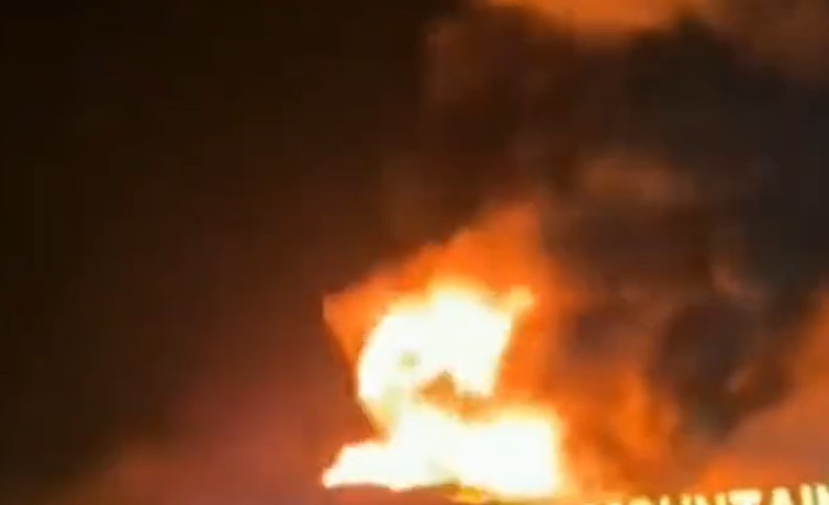 STRAVIČAN POŽAR BUKNUO U NOĆNOM KLUBU Vatra odnijela najmanje 13 života (VIDEO)