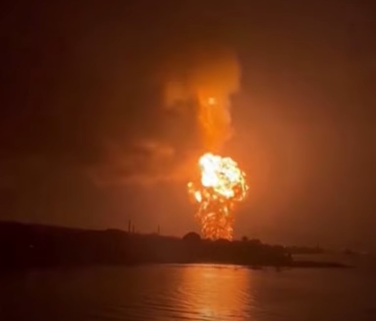 ZAPALIO SE I TREĆI REZEVOAR SA NAFTOM Kubu zahvatila najveća industrijska nesreća u posljednjih nekoliko decenija (VIDEO)