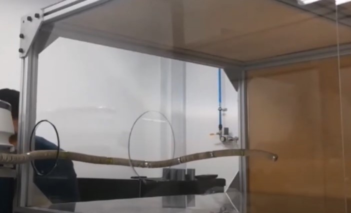TEHNOLOŠKO ČUDO U OBLIKU ZMIJE PRIMJENU NAŠLO U MEDICINI Robot nalik reptilu koristiće se za spašavanje života