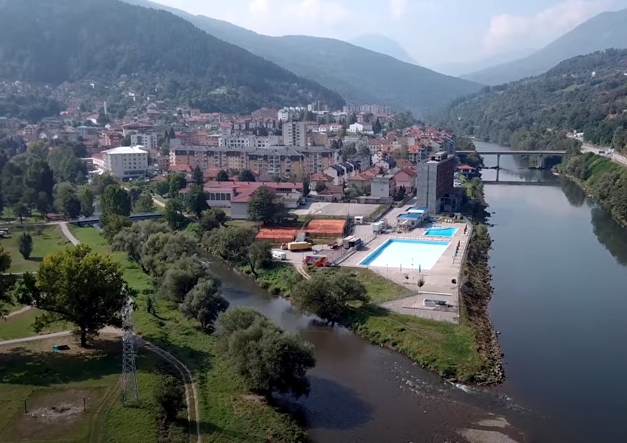 GEST ZA SLIJEPA I SLABOVIDNA LICA U Foči turističke brošure na Brajevom pismu