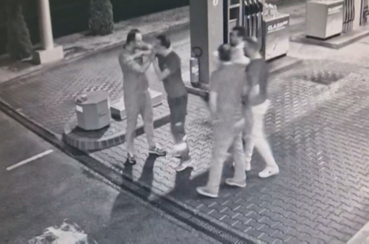 DRAMA NA BENZINSKOJ PUMPI U MODRIČI Petar Jelić prijavljen da je zbog kockarnice napao radnika (VIDEO)