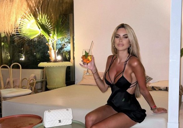STARLETA MAMI MUŠKE UZDAHE VRELIM TIJELOM Iva Grgurić zavodljivim fotografijama u kupaćem zapalila mreže (FOTO)