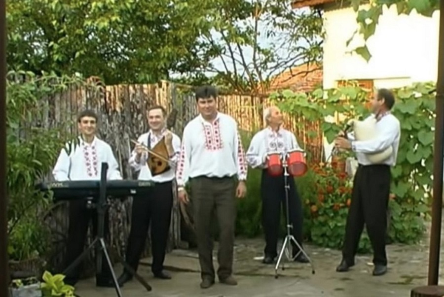 NOVA ZARAZA HARA INTERNETOM Ovo je istina o pjesmi "Vasko Žabata" za kojom su svi poludjeli (VIDEO)