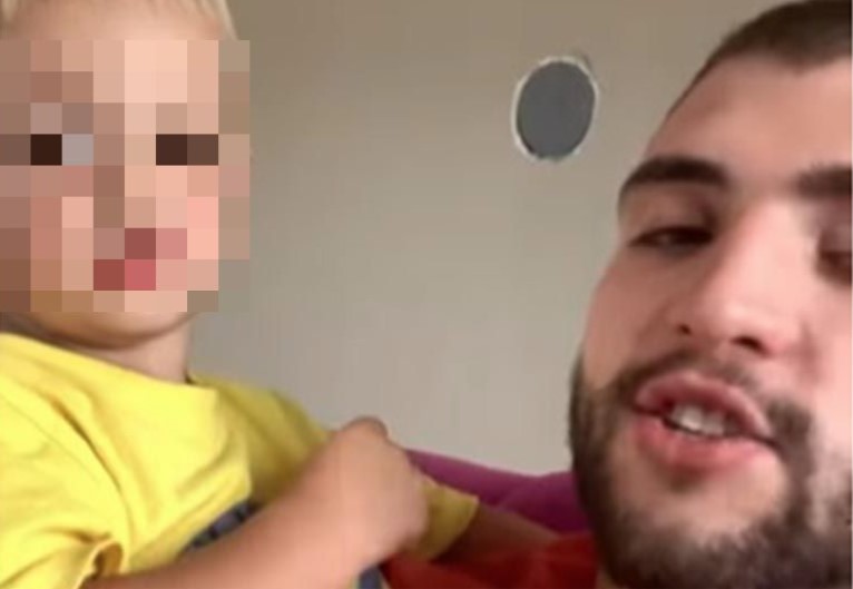 "ČIJA SI TI NAJVEĆA LJUBAV" Veljko Ražnatović objavio snimak sa sinom, odgovor nasljednika nasmijao sve (VIDEO)