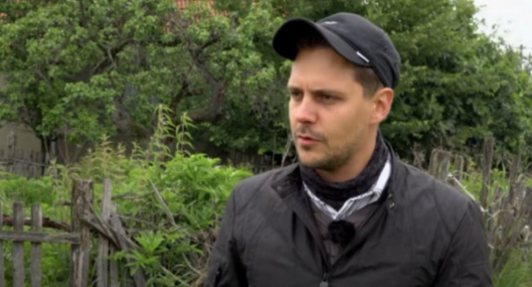 BIKOVIĆ OTKRIO ŠTA ĆE URADITI SA NOVCEM Glumcu će biti isplaćen honorar za seriju „Bijeli lotos“ iz koje je izbačen