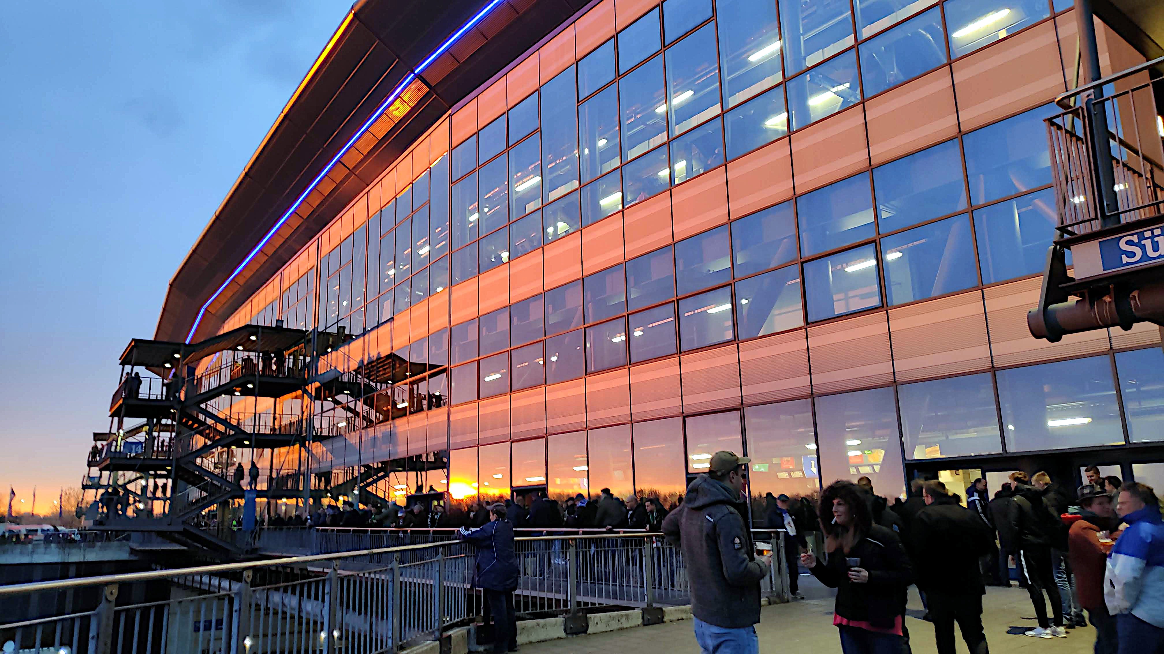 CRVENI KARTON ZA ZVIJEZDU NJEMAČKOG KLUBA Šalke bez Drekslera dva naredna kola