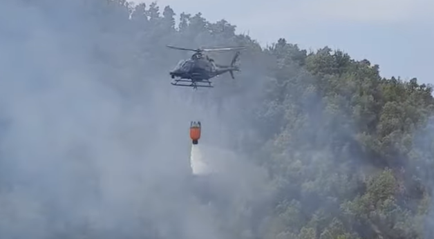 HELIHOPTERI IZ SRBIJE STIŽU U POMOĆ Borba sa požarom kod Trebinja se nastavlja