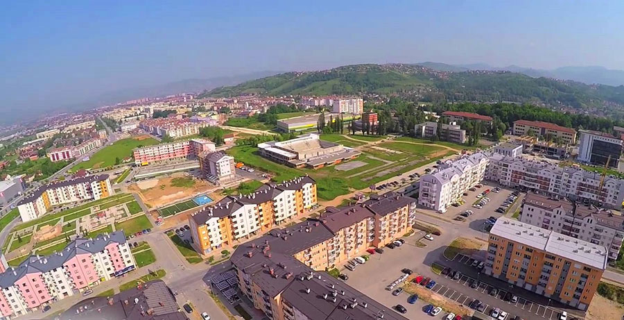 ISPRED ZGRADE BAČENA EKSPLOZIVNA NAPRAVA Detonacija probudila građane Sarajeva!