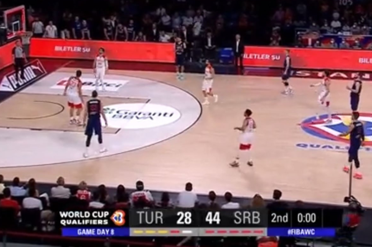 MAESTRALAN KOŠ ZA TRI POENA Kalinić izdominirao sa polovine terena (VIDEO)