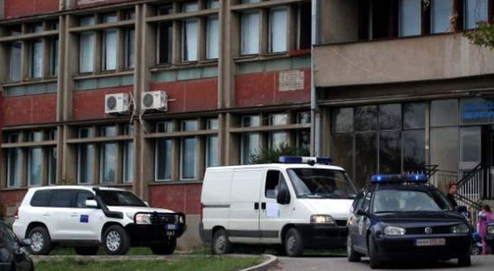DIREKTOR KBC-a KOSOVSKA MITROVICA POTVRDIO Dejan Spahić je otet: Niko nas nije kontaktirao, ROSU ga je kidnapovala i otad mu se gubi svaki trag