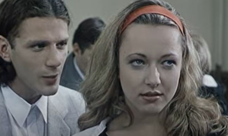 OVO NISTE ZNALI O FILMU "LAJANJE NA ZVEZDE" Neki dijelovi su autobiografski, a čuvena kafana iz filma ima posebnu priču (VIDEO)