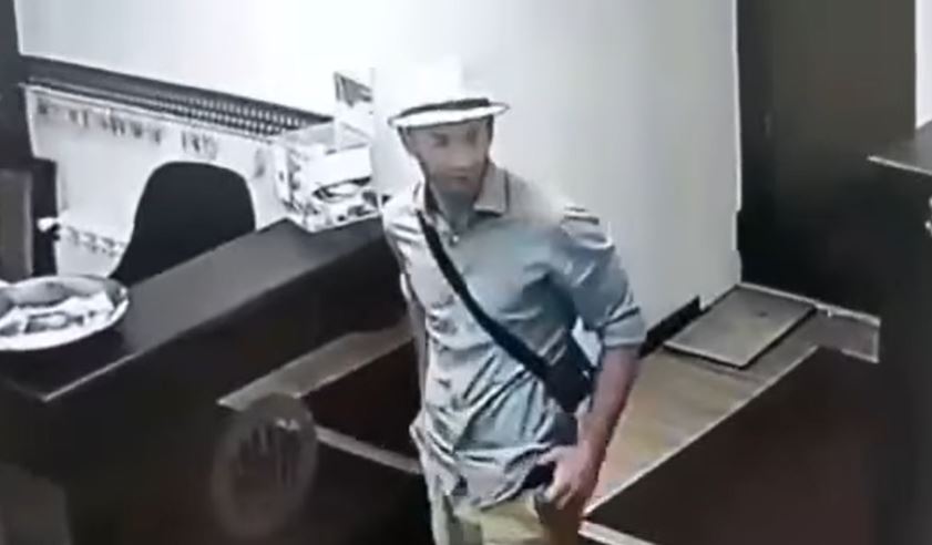 GLEDA IMA LI KOGA, UZIMA KUTIJU I BJEŽI Beograđanin ukrao kutiju sa novcem za liječenje bolesne djece (VIDEO)