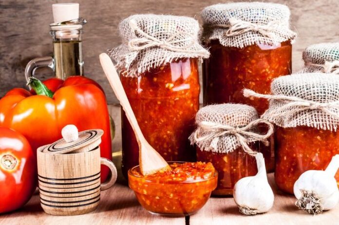 BEZ OVOG DELIKATESA ZIMA SE NE MOŽE ZAMISLITI Originalni recept za makedonski pinđur