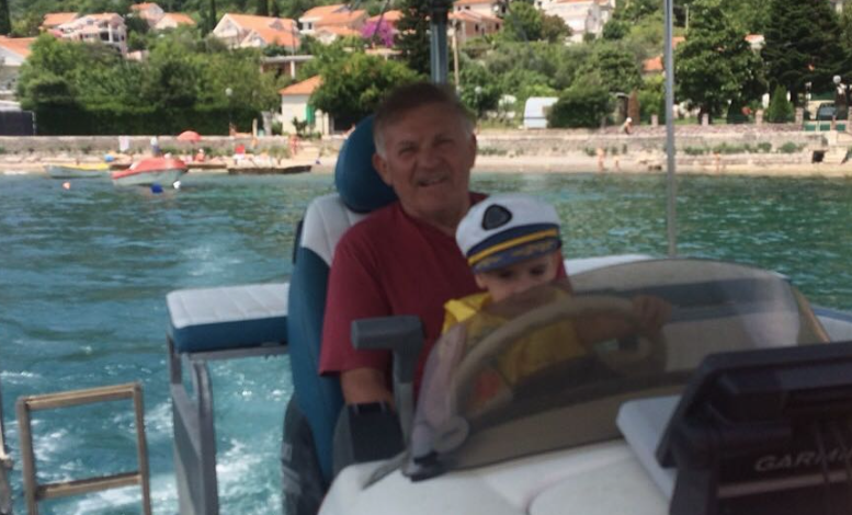 “SAMO JE PALA KAO POKOŠENA” Iza imena broda Miloša Bojanića stoji velika porodična tragedija