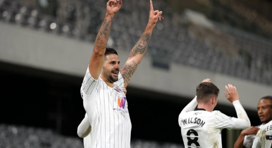 MITROVIĆ ŠOKIRAO LIVERPUL Srbin postigao gol, a Klopova ekipa ne zna šta je snašlo (VIDEO)