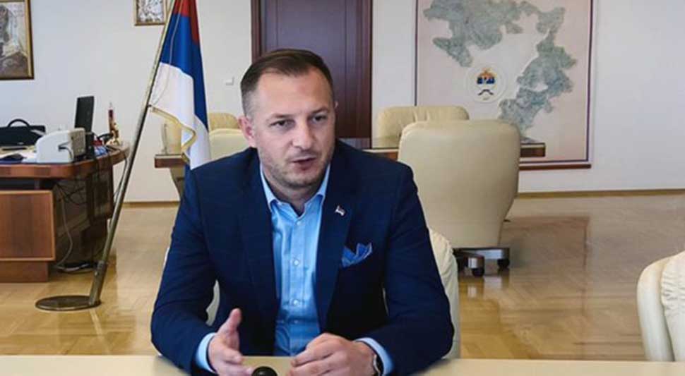 Ćorić se odrekao novčane nagrade u korist višečlanih porodica