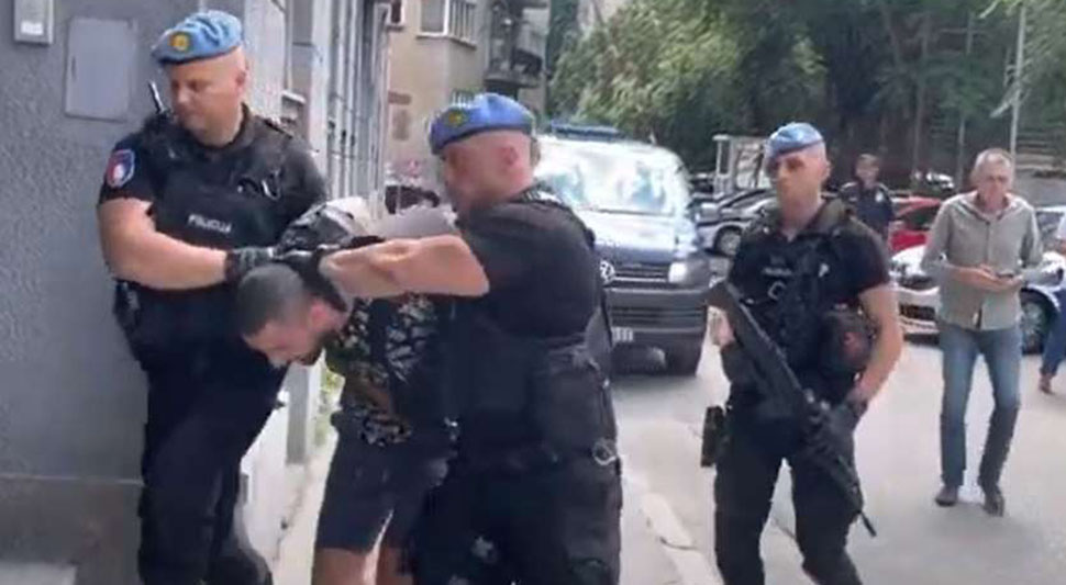 AKCIJA "NEVERA" Pogledajte snimak privođenja osumnjičenog u prostorije MUP-a