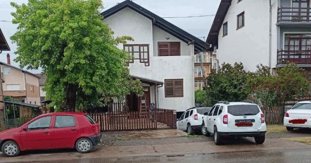 POLICIJSKA AKCIJA U GRADIŠCI I BANJALUCI Slobode lišene četiri osobe zbog organizovanog kriminala