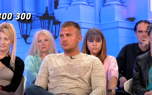 KARIĆ U SVOM STILU OSUO PO NOVIM ZADRUGARKAMA Stefan javno ismijavao nove učesnice popularnog rijalitija - poručio im ovo (FOTO)