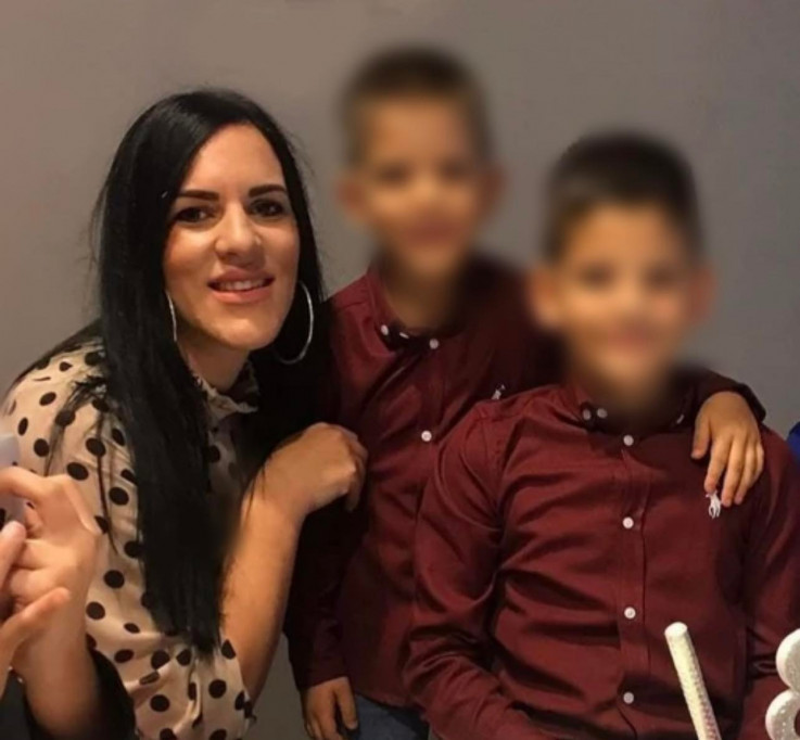 (FOTO) DVIJE GODINE OD MASAKRA NA CETINJU Ubijena Nataša Martinović i njeni sinovi: Nađe zvijer, sa svojom krvničkom porodicom da uništi mladost