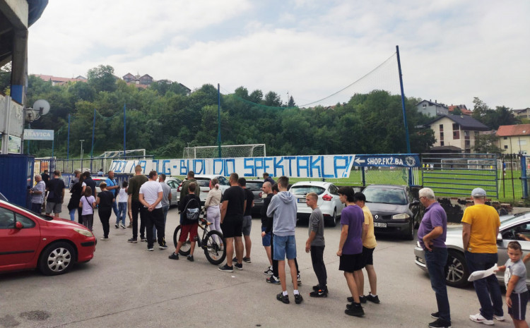 VJEČITI RIVALI SASTAJU SE SUTRA Rasprodate ulaznice za zapadnu tribinu
