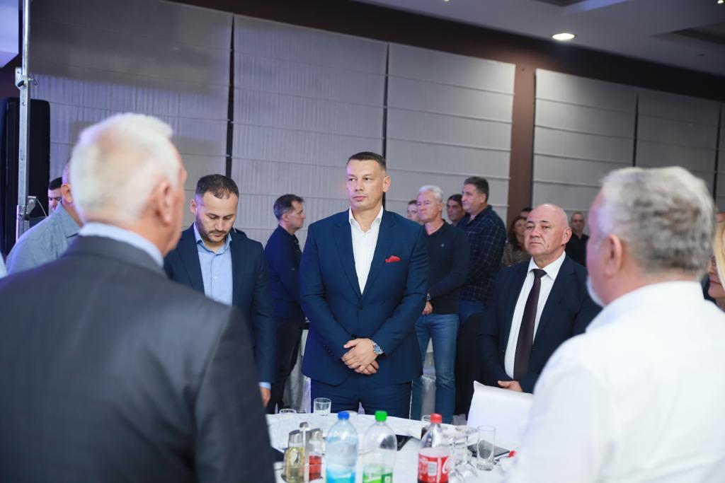 NEŠIĆ U BIJELJINI Glas za DNS je glas da poljoprivrednici ne budu više taoci loše politike već domaćini koji mogu da žive od svog rada (FOTO)