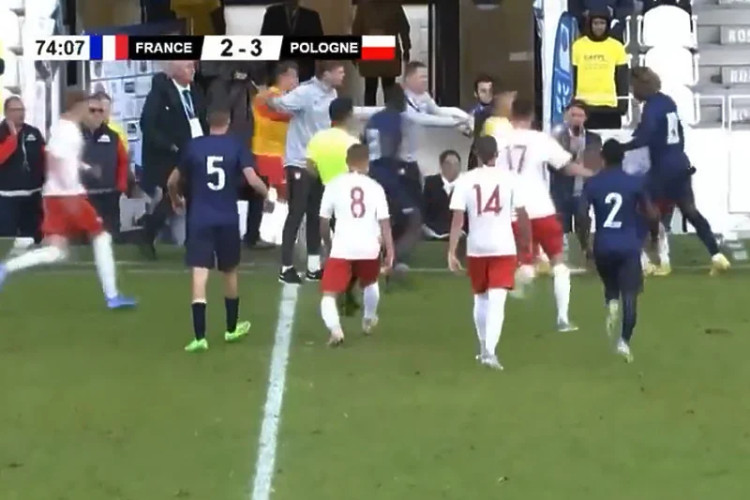 REKORDNIH ČETIRI CRVENA KARTONA ZA 22 MINUTE Sudija prekinuo meč između Francuske i Poljske