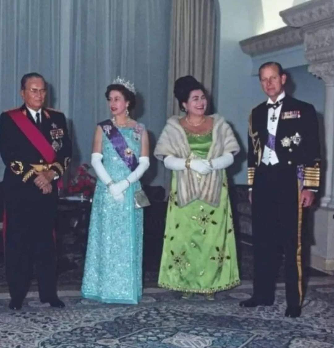 SPEKTAKULARAN DOČEK Ovako je izgledala posjeta Elizabete II Beogradu, a ono što je tada rekla Titu ostavilo je sve bez riječi