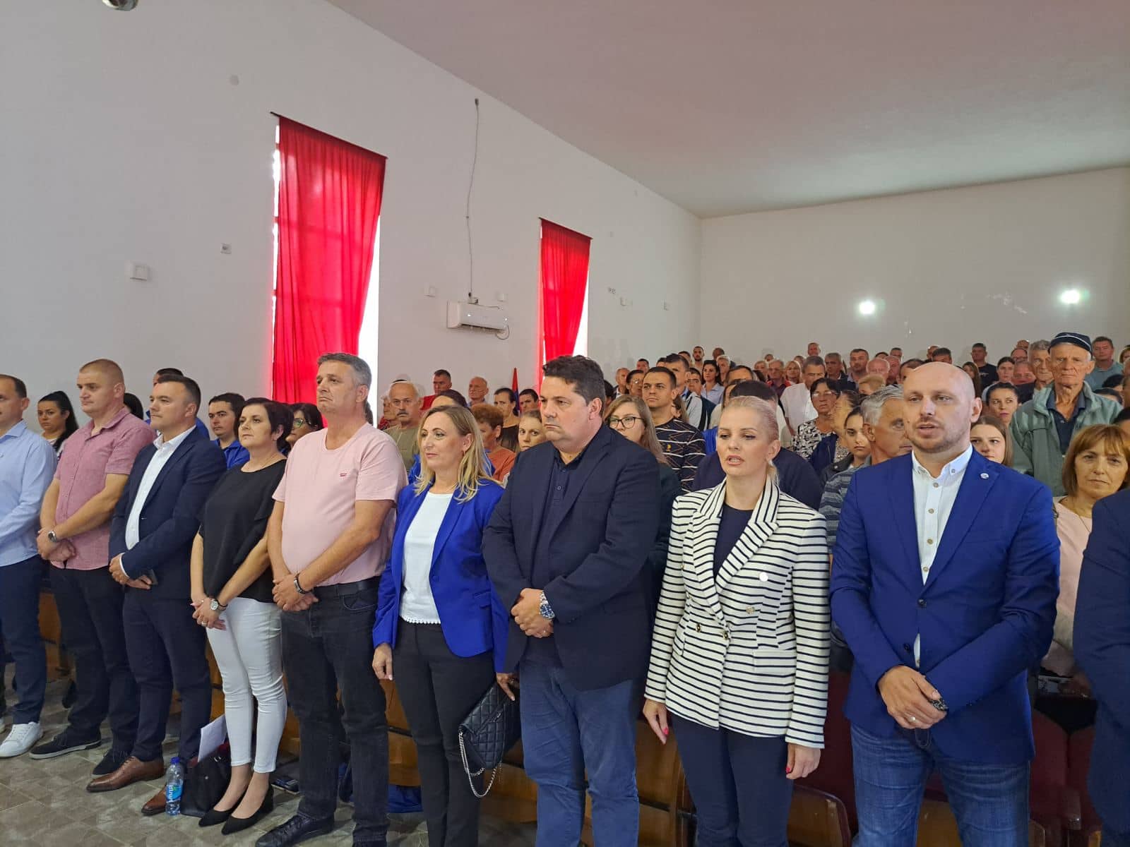 ODRŽANA TRIBINA UJEDINJENE SRPSKE U ŠIPOVU Dr Stevandić: Prepuna sala dokazala samo jedno - nalazimo se na pobjedničkom putu