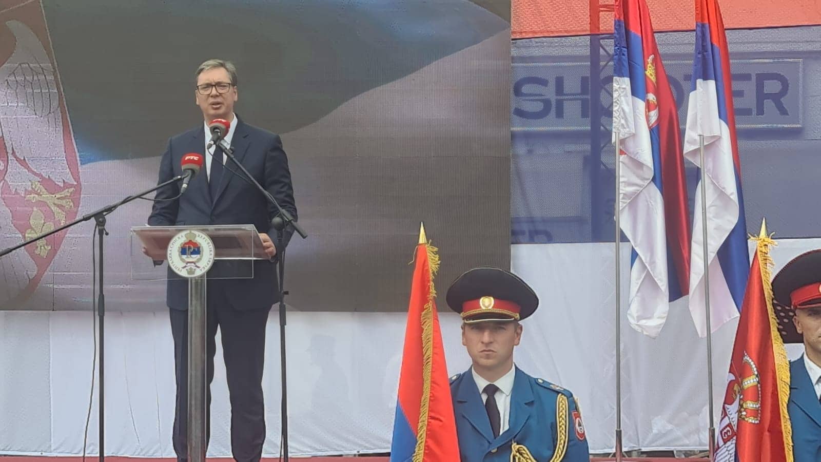 VUČIĆ NA OBILJEŽAVANJU DANA JEDINSTVA Ovaj istorijski trenutak zahtijeva da se Srbi ujedine pod svojom zastavom - zastavom mira i života!