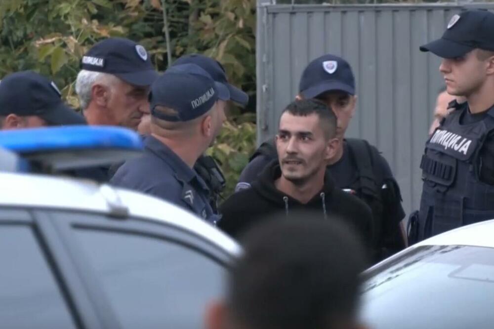 OKONČANA DRAMA NA KARABURMI Policija uletjela u radnju i nakon tri sata izvela otmičara, držao nož automehaničaru pod grkljanom