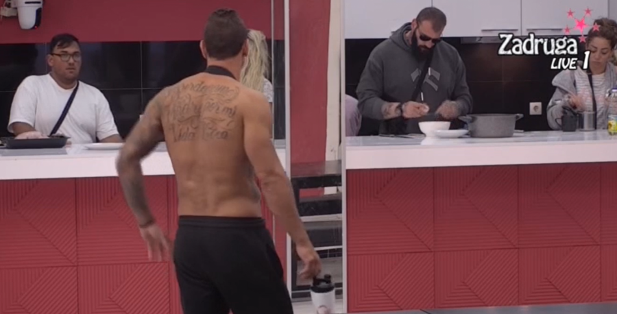 UROŠ ĆERTIĆ NE PRESTAJE SA PROVOKACIJAMA Zadrugar izrekao najprostije uvrede, javnost traži njegovo izbacivanje