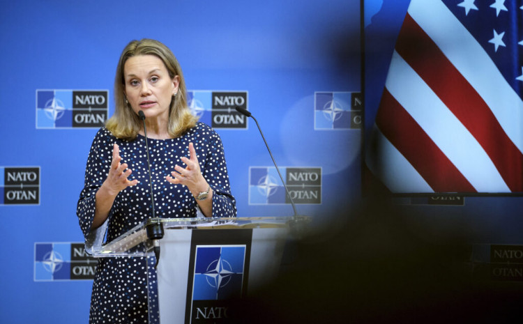 DA LI EUFOR OSTAJE U BIH? Američka ambasadorka pri NATO-u Džulijan Smit danas stiže u našu zemlju