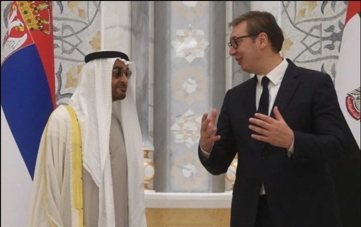 SPEKTAKULARAN DOČEK ALEKSANDAR VUČIĆA U ABU DABIJU Pucali plotuni, a ovom rečenicom je šeik pozdravio predsjednika