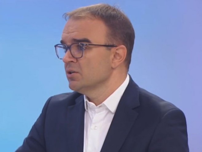 "NAŠA DJECA IMAJU DRUGAČIJI POGLED NA ISTORIJU" Vranješ: Skandal sa studentkinjama nikada se ne bi desio u Banjaluci ili Istočnom Sarajevu!