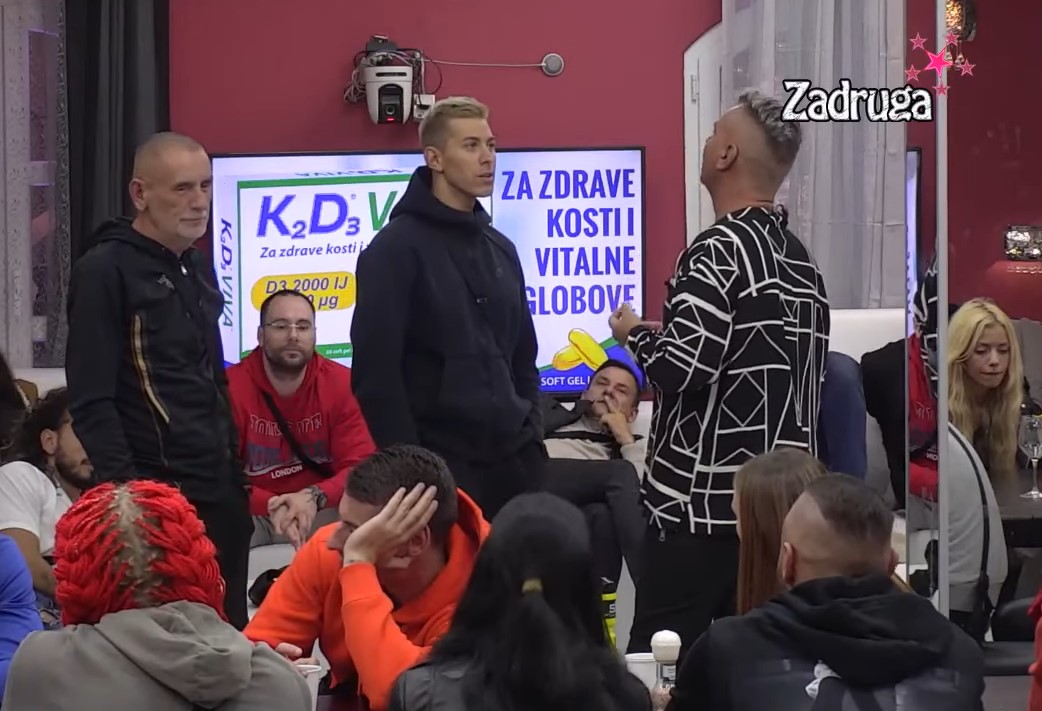 BOŽA DŽOUNS OTVORIO DUŠU Progovorio o opsesiji poznatim ličnostima, opsjedanju Cecine kuće i ko mu se najviše svidio u "Zadruzi" (VIDEO)