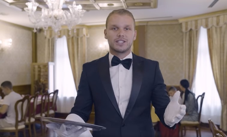 STANIVUKOVIĆ SE DOHVATIO TACNE, PA GRAĐANIMA POSLAO SNAŽNU PORUKU: "Republici Srpskoj se mora služiti" (VIDEO)