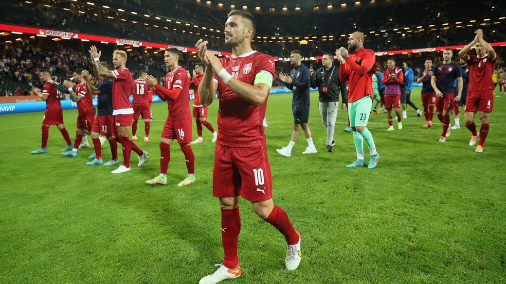 JAKNA ZA HIMNU Fudbalski savez Srbije pokazao u čemu će "Orlovi" izaći na teren (FOTO)