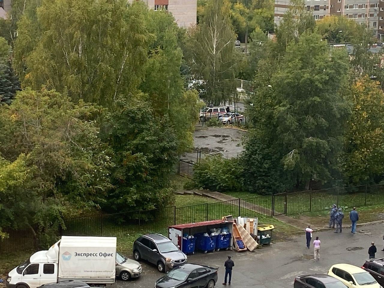 POTVRĐEN IDENTITET NAPADAČA IZ RUSIJE Muškarac na zidu pištoljima ispisao riječ "mržnja" (FOTO)