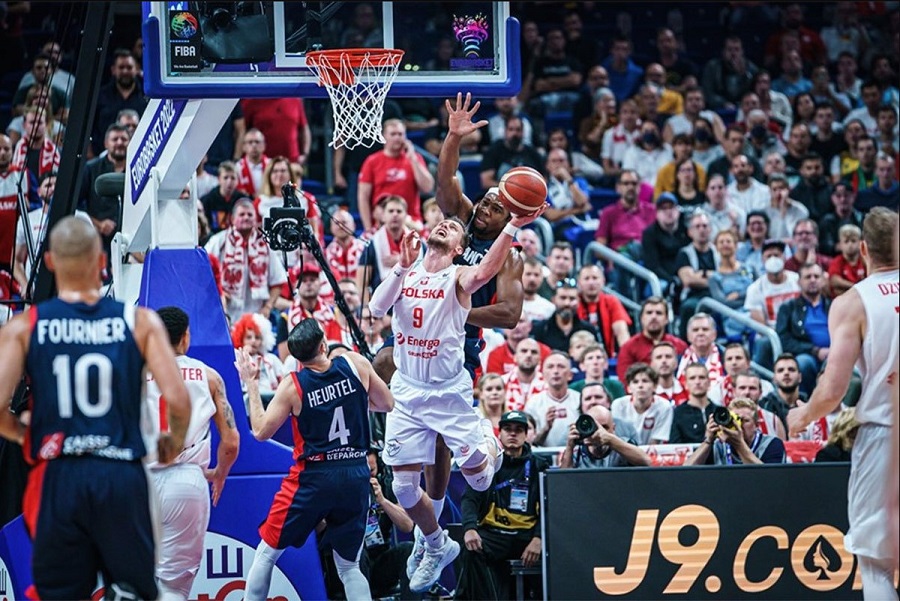 UBJEDLJIV PORAZ Kraj poljske bajke, Francuzi u finalu Evrobasketa
