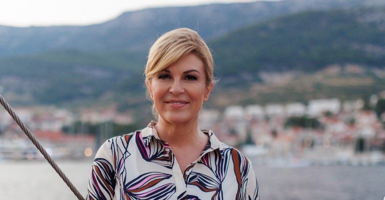 TRAGEDIJA IZBJEGNUTA ZA DLAKU Dron sa 45 kg eksploziva pao blizu Kolinde Grabar-Kitarović