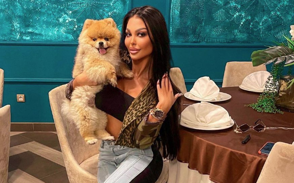 MAJA MARINKOVIĆ OBJAVILA SNIMAK IZ ORDINACIJE Evo šta je sve radila na sebi i kako sada izgleda (FOTO)