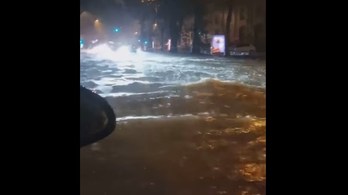 NEVRIJEME U HRVATSKOJ Muškarac stradao, pronađen u bujici ispod auta (VIDEO)