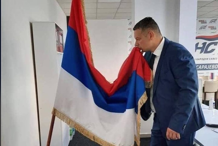 NAKON ŠTO JE BRĐANIN VRAĆEN U KRITIČNOM STANJU Nešić: Formirati komisiju za zdravstvenu njegu Srba u Hagu