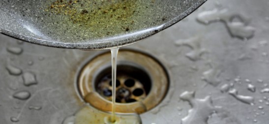 NEMOJTE BACATI UŽEGLO ULJE Nećete vjerovati koliko je korisno, a evo i 9 primjera njegove upotrebe