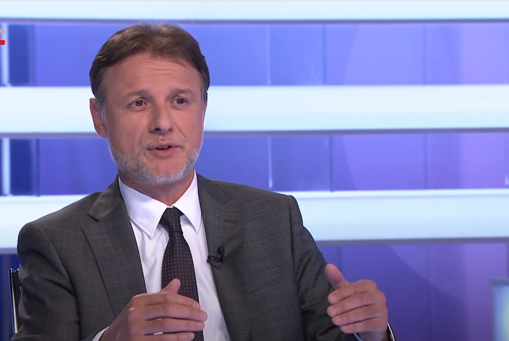 ŠEF HRVATSKOG SABORA HIT NA INTERNETU Snimak kako skače uz ritam tehno muzike kruži regionom (VIDEO)