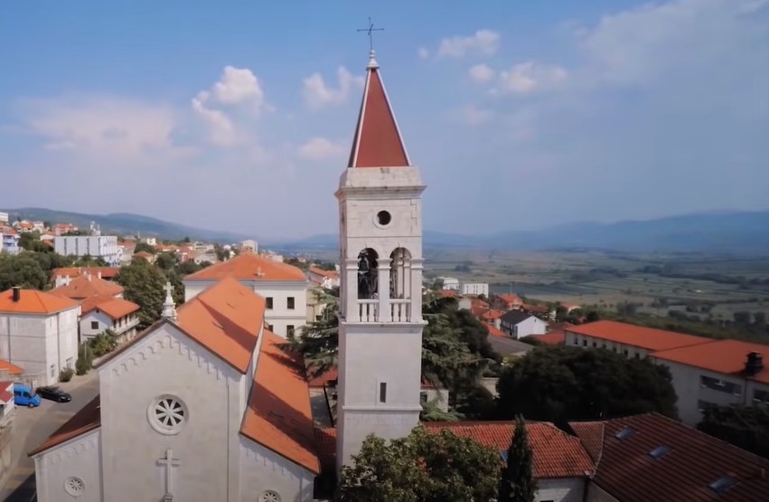 "OPROSTI IM BOŽE JER NE ZNAJU POPISIVATI" Hrvate broj stanovnika ostavio u čudu