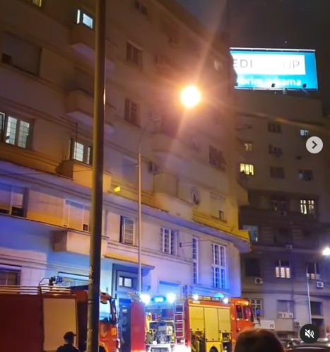 BUKTI POŽAR U BEOGRADU Vatrogasci na terenu