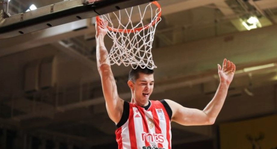 KIŠA TROJKI POGURALA DOMAĆE Zvezda protiv Baskonije prošla kao Partizan - i dalje bez pobjede u Evroligi