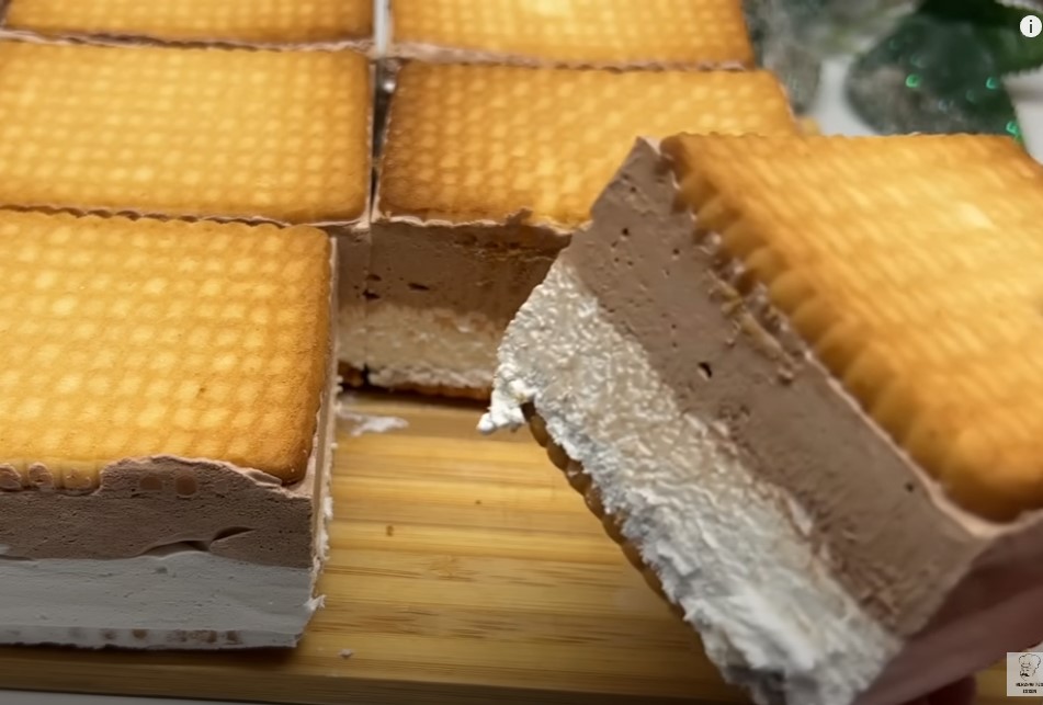 NEODOLJIVO KREMASTA Torta od 5 sastojaka (VIDEO)